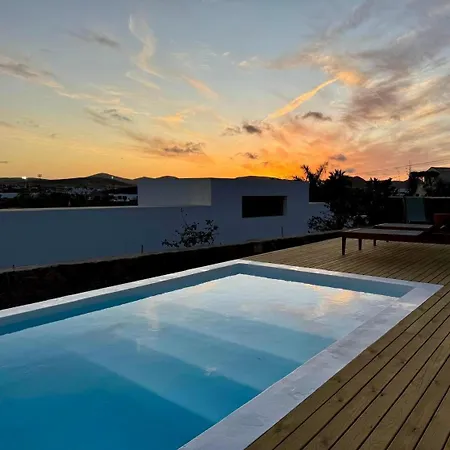 Lima Villa *