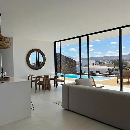 Lima Villa